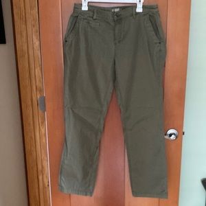 Orvis Everyday Chino, Green, Size 10, Perfect Condition!